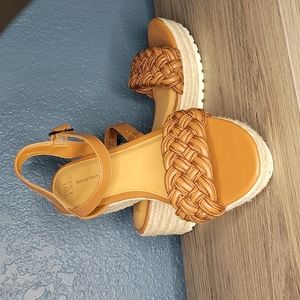 Brown wedge memory foam sandal